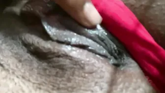 USED MY FINGERED TO POUNDED MYSELF