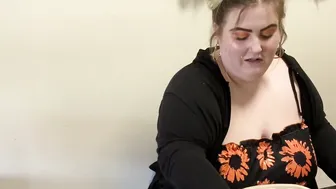 YOUR CHIPOTLE DATE IS a SLOB