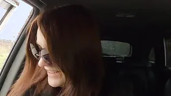 Beauty bj inside the vehicle and cheeky pegging into a outdoor place
