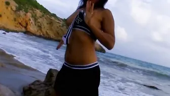 beauty blonde loving deep rubs of a monstrous dick
