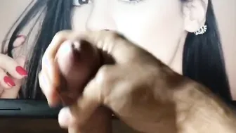 Italian Milf Hottie - Homemade POV Blowjob & Facial