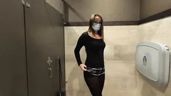 Flash porn video – Fiance flashes and getting caught masturbating inside outside toilet
