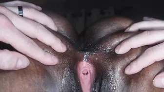 Super Sexy Ebony Vagina Stretched Wide Open