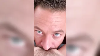My apartment manager called me inside her office and convinced me to eat her vagina