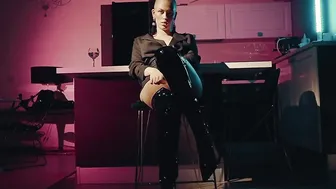 bald top celeb undresses on camera and caresses her snatch