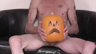 Comedy porn video – I Caught My Man Fucking A Pumpkin So I Slapped The Pumpkin