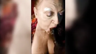 GRANDMA MOUTH POUNDED CLUB