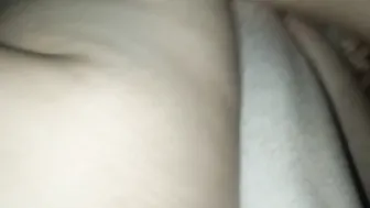 Tia se pone traviesa conmigo y me la cojo en cuatro