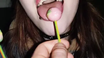 Blown chupa chups like my cock inside the entrance