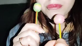Blown chupa chups like my cock inside the entrance