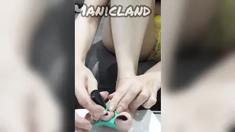 لاک زدن دختر فوت فتیش ایرانی Iranian feet pulishing