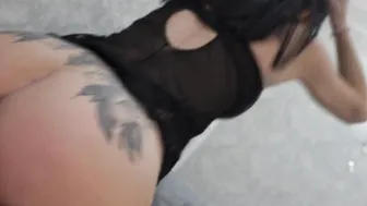 Passionate babe inside a cat mask blown my cock and let it cum on herself