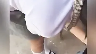 Chupada de COLEGIALA Atrás de los Salones Sexo Publico