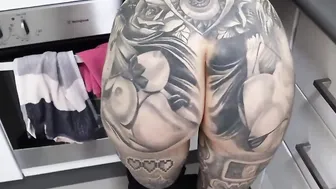 HUGE TIT Huge Booty Slim Inked Bae Amateur Aussie Vegan Cougar Banged