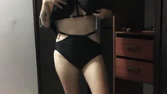 my neighbors comes in my room to change and then invites me to have sex with her