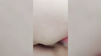 Masturbación anal con squirt incluido