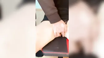 I warm up my trainer he give me sex class slams my butt and eat my cunt
