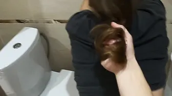 Caught her into the WC and plowed her well inside a soak snatch