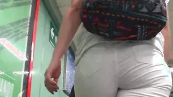 Asses porn video – Round butt gigantic ass pawg curvy candid voyeur GLUTEUS DIVINUS
