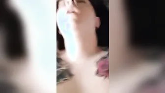 Alt cunt with mouth has shaking orgasm