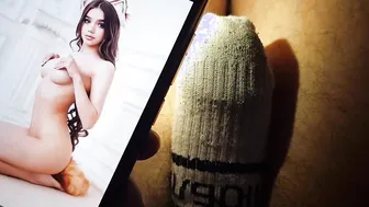 Hands free orgasm while watching SELTIN SWEETY PHOTOS