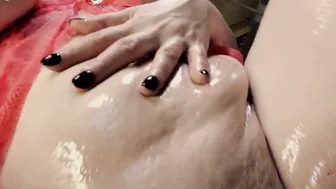 sexy shakes huge and oil boobs