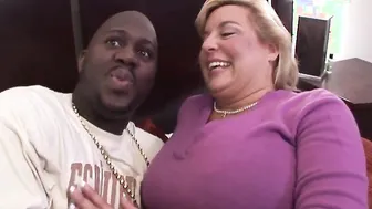 Fun Milf dig a Huge Ebony Penis inside Huge Hooters Gigantic Ass