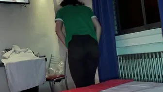 Mi esta de viaje y mi cuñada sola