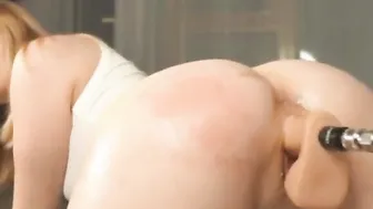 Squirt from rough fucking by banged machine