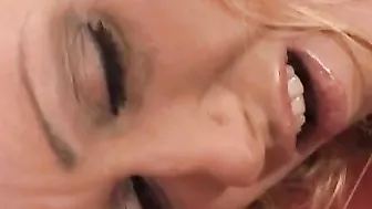 Blond getting her booty drilled while shouting out of satisfaction