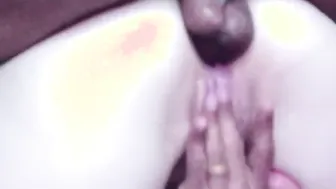 Esguichando Forte Enquanto Negao Fode Meu Rabinho - Eu amo