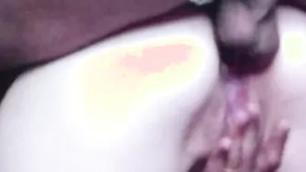 Esguichando Forte Enquanto Negao Fode Meu Rabinho - Eu amo