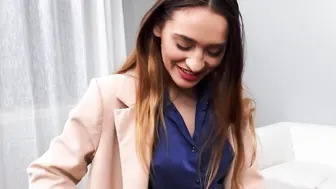 PropertySex Stunning-Looking Real Estate Agent Bangs Her Mothers Client