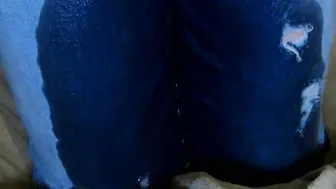 hot long pee jeans into the bed
