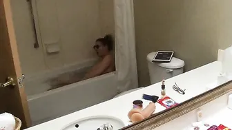 Highandhorny22 hotel bathtub fun