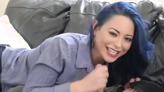 Hot stepmom agreed to gives a hand job