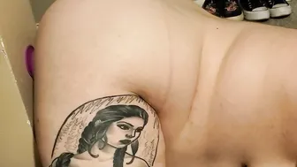 Farting while fucking a wall