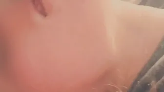 milf fucks herself face / lips closeup