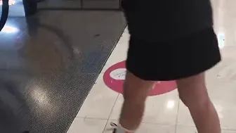 Lusty insane teenie Showing butt into Shopping Centre Outdoor