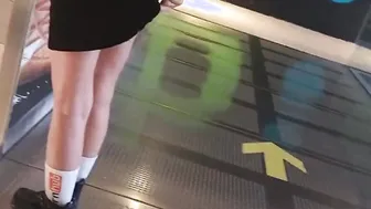Lusty insane teenie Showing butt into Shopping Centre Outdoor