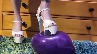 (Clips) FEET  HEEL BDSM: Food Smashing Vegetable Crushing Balloon Popping Making an EGGY MESS