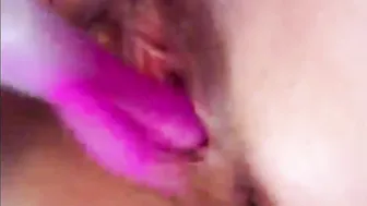Masturbandome duro con mi nuevo juguete♥ / Masturbating rough with my new dildo ♥
