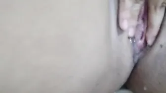 Leaking snatch into full screen