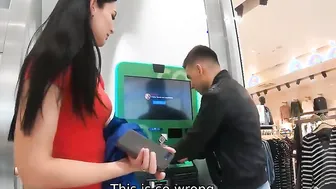 HUNT4K. Stud improves financial situation by selling girlfriend