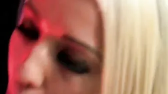 Whore blows some kinky stinky dick