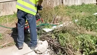 Construction Worker Fucks House Ex-Wife Milf on Patio Job Site (too thirsty couldn’t say no)