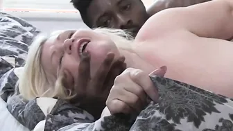 Old Lady gobbles ebony penis and getting boned