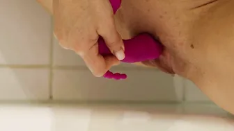 beauty Squirt Inside The Shower. Peeing.