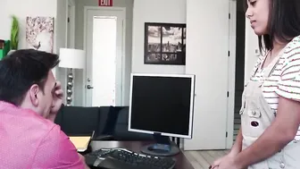 Laid Off Man Getting Laid By Babysitter As Pity Boned