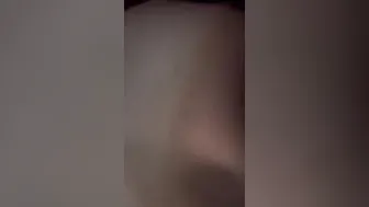 Milf ignore husband’s call so I can bust all over her booty